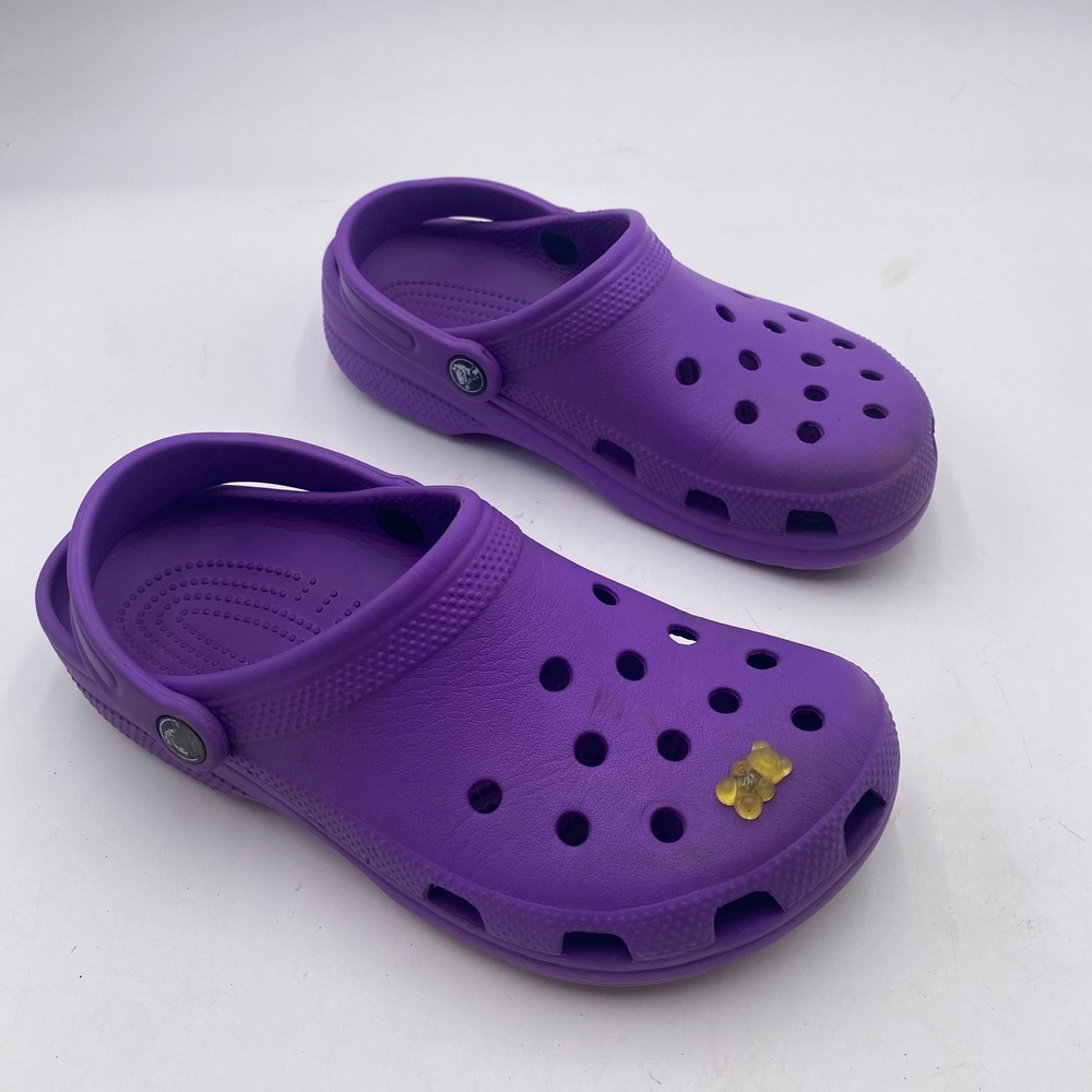 Crocs Classic Clogs Women 7 Men 5 Purple Gummy Bear Jibbitz Slip On Comfort Shoe